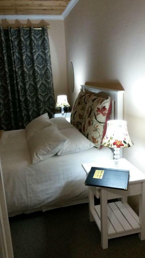 Haka Hana B&B พอร์ตเอลิซาเบธ ภายนอก รูปภาพ
