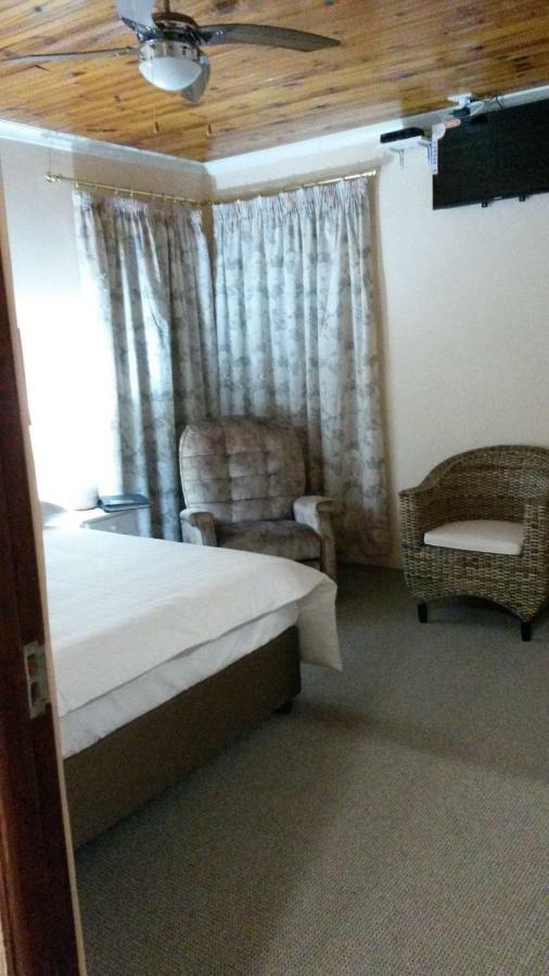 Haka Hana B&B พอร์ตเอลิซาเบธ ภายนอก รูปภาพ