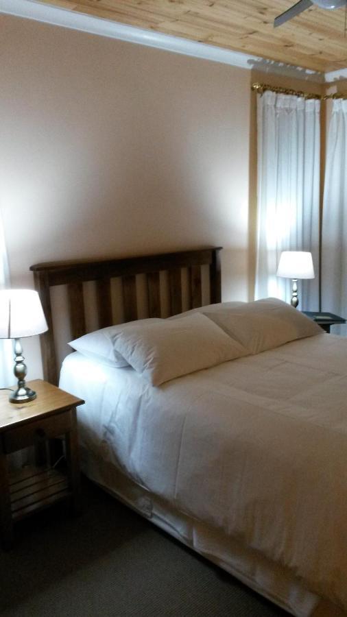 Haka Hana B&B พอร์ตเอลิซาเบธ ภายนอก รูปภาพ